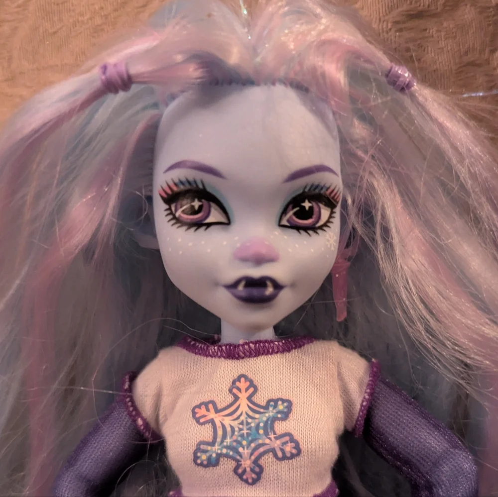 Monster High G3 Abbey Bominable Doll 2023 Generation 3 - Picture 2 of 7